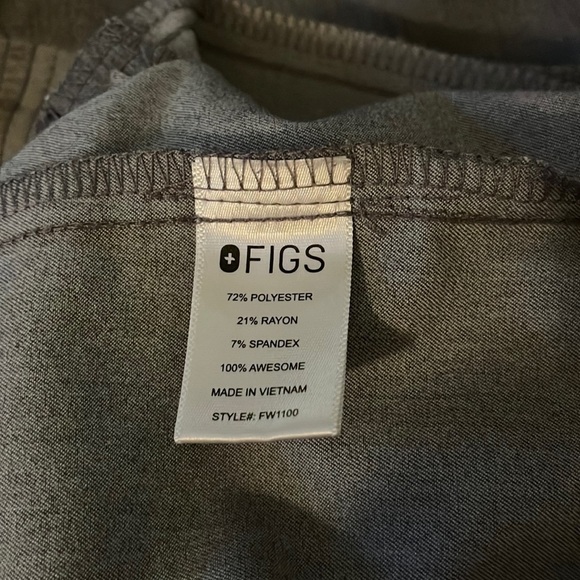 FIGS Scrub Top Women XS Technical Collection Shirt grayish white Stretch - Picture 8 of 8